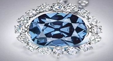 Hasta US$350 millones podría costar Le Bleu de France, el 'diamante maldito'